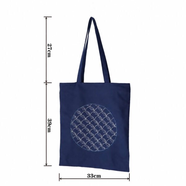 yn-cab-poi-01-taille Cabas indigo à points décoratifs – modèle Vagues en cercle - taille